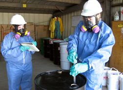 Jessica Gabaldon and allison Mckown take samples